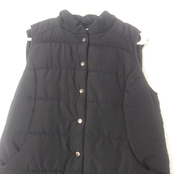 Coldwater Creek women's size MP black hooded puffer vest - Picture 2 of 13